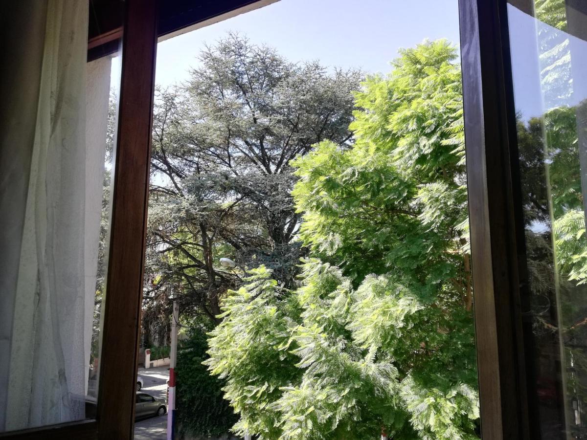 Private Room In Beautiful Home Montevideo Exteriör bild